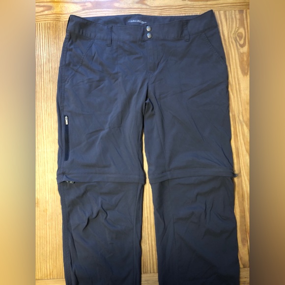 Columbia Sportswear Ladies sz 12 converible pants. Lightweight, water repellent. - Picture 12 of 16